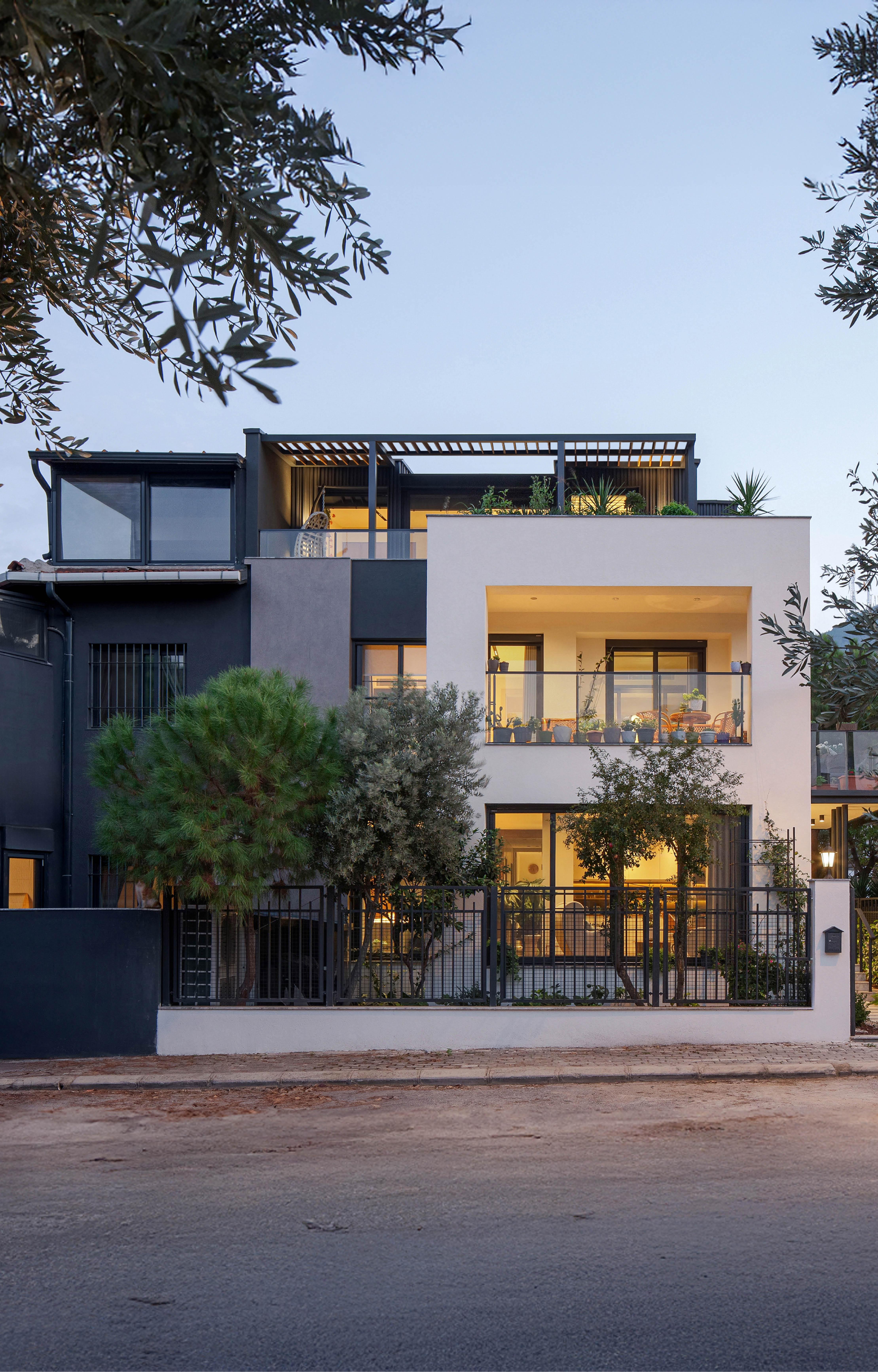 BA House featured in XXI!